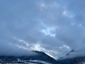 DE VÂNZARE: Apartament 3 camere Zarnesti 