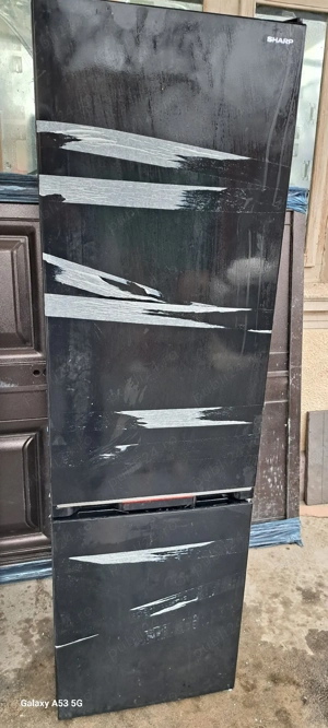 4 combine frigorifice 2 Arctic 1 Beko 1 Sharp - imagine 4