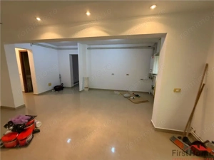 Apartament 3 camere, parter, 70mp , stradal, zona Centrala - Pompieri - imagine 2