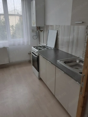 Apartament 3 camere, spatios, zona Piata voievozilor, centrala, termopane. Exclus agentii. - imagine 3