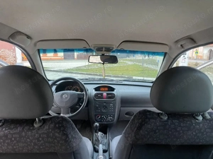 Opel corsa 2006  benzină 1 doi