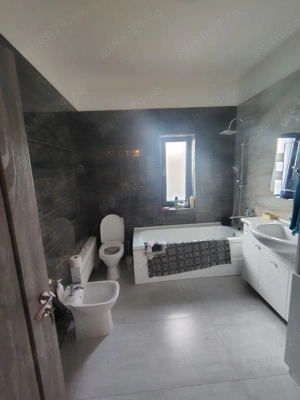 casă de vânzare  - imagine 5