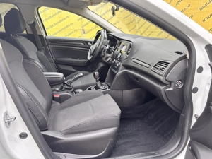 Renault Megane 1.2 Tce - imagine 17