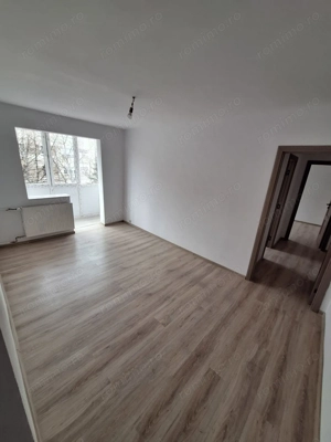 101.900 euro!! 4 camere renovate .. Dacia .. etaj 3 - imagine 6