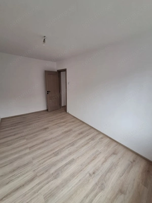 101.900 euro!! 4 camere renovate .. Dacia .. etaj 3 - imagine 10