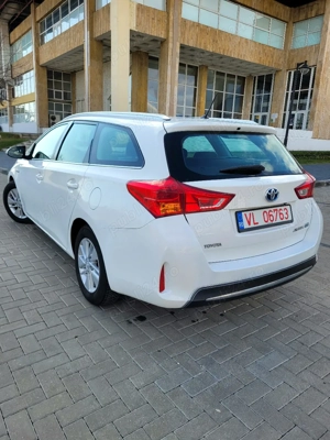 Toyota Auris Hybrid,baterie inlocuita,cutie automata,camera - imagine 5