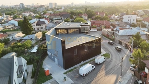 Spatiu comercial | Birouri | Terasa 400mp | Dobroesti
