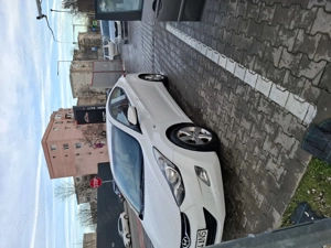 Hyundai Elantra IV  - imagine 5