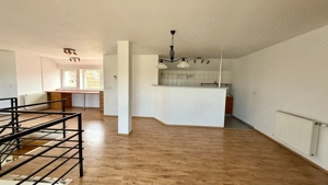 APARTAMENT DECOMANDAT