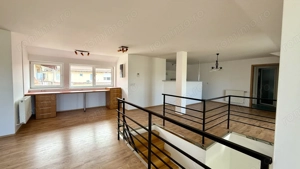 APARTAMENT DECOMANDAT - imagine 3