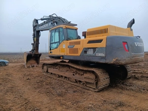 Excavator pe șenile Volvo EC 380 DL - imagine 3