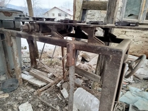 Vând un circular, cu ce se vede in poze