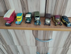 replici masinute vechi