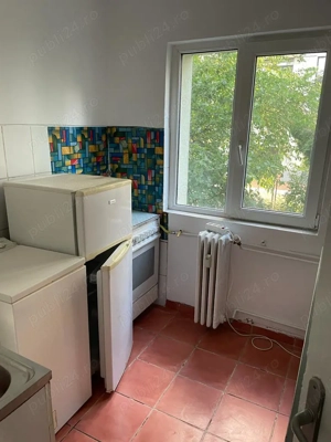Propietar vand apartament 2 camere zona ISHO, semidecomadat, etaj 1din 4, locatie excelenta - imagine 7