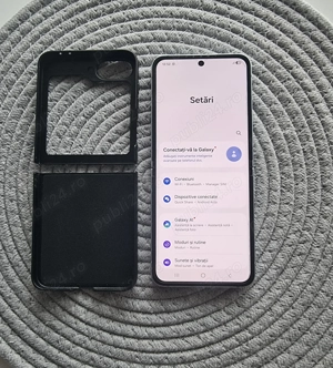 Samsung Galaxy Z Flip 6 Blue, 256 GB, impecabil