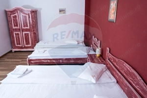 Hotel / Pensiune cu 18 camere de vânzare in Moieciu, Brasov - imagine 10