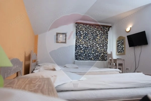 Hotel / Pensiune cu 18 camere de vânzare in Moieciu, Brasov - imagine 11