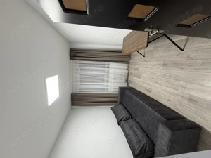 Apartament cu 3 camere decomandate, central, disponibil imediat - imagine 3