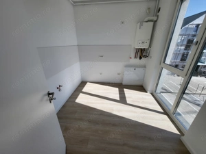 Apartament 2 camere. Etaj 1. Bucatarie inchisa. Decomandat. Asfalt. - imagine 9