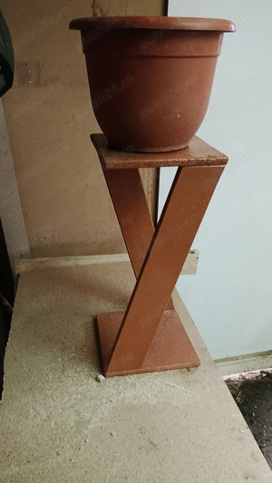 suport ghiveci flori sau obiecte