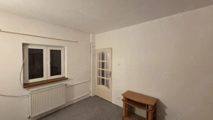 Inchiriez garsoniera casa curte sect 3 Buc - imagine 2