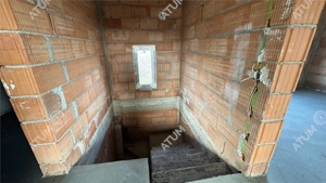 Casa individuala 4 camere 2 bai 120 mp utili 300 mp teren in Sura Mica - imagine 5