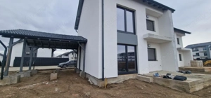Casa individuala cu 4 camere si Carport de vanzare in Selimbar