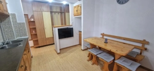 Apartament cu 2 camere decomandat si pivnita de vanzare in Vasile Aaron - imagine 5