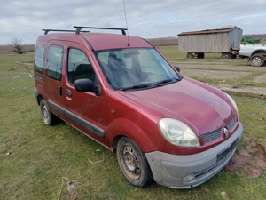 Vând mașini pentru dezmembrat