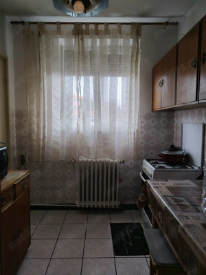 De vanzare apartament decomandat 3 camere,central,Oradea, - imagine 6