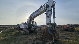  Excavator pe șenile Liebherr R 956 - imagine 7