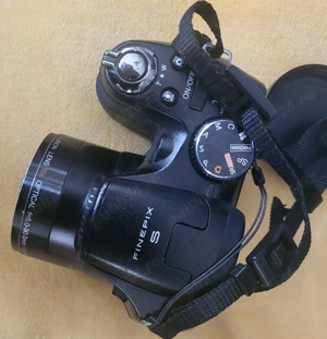 Aparat foto FujiFilm S1800 - ca nou