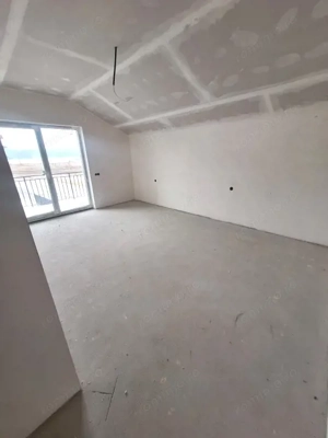 De vanzare apartament 2 camere in Selimbar - imagine 7