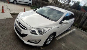 Hyundai    I40.     