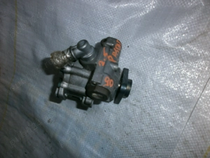 pompa servodirectie passat b5 si audi a4 b5 motoare de 2,5 tdi