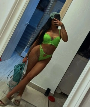 detin locatie,party accept si cuplu fac si deplasarii