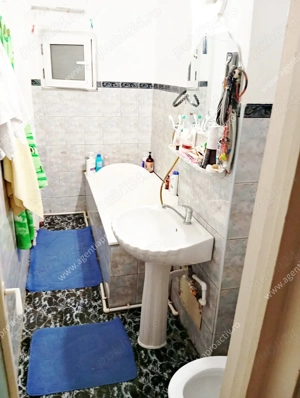 	Apartament cu 2 camere decomandat, situat la etajul 3, Micro 14. - imagine 6