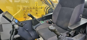  Excavator pe șenile Komatsu PC 490 NLC - imagine 13