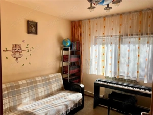 SPITALUL JUDETEAN - PARTER - BLOC IZOLAT - 3 CAMERE - BALCON - CENTRALA PROPRIE - BOXA - imagine 10