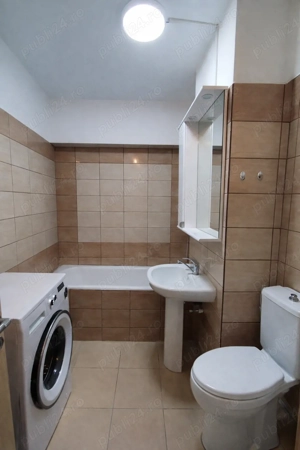 Proprietar Apartament 3 camere, recent renovat, nemobilat, 1 min metrou, ideal pentru birouri