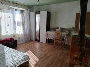 Vand casă veche de renovat, in localitatea Ciacova. Teren generos   oportunitate investiție! - imagine 9
