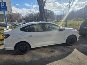 Vand Dacia Logan Prestige livrata in Noiembrie 2023 primul proprietar - imagine 4