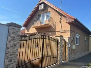 Vând Casă și Anexă separate, proaspăt renovate modern în Iosia