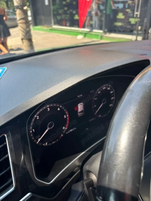 Volkswagen Tiguan Highline 2.0 TDI 190 CP 2018 - imagine 8