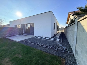 Pozitie excelenta.Strada Linistita.Toate Utilitatile!! - imagine 5