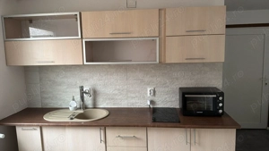 Inchiriez apartament la casa - imagine 7