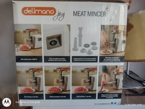 Masina de tocat electrică Delimano,nefolosită nouă !