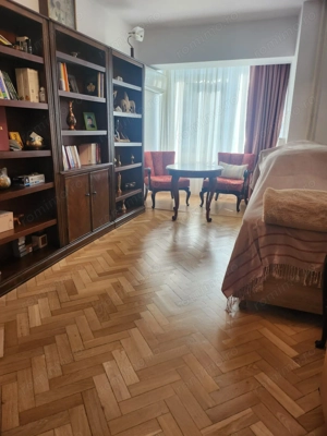 Apartament de 3 camere, 90mp, vedere urbană