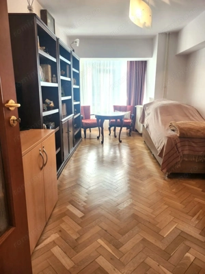 Apartament de 3 camere, 90mp, vedere urbană - imagine 16