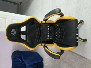 Scaun  gaming  - imagine 2